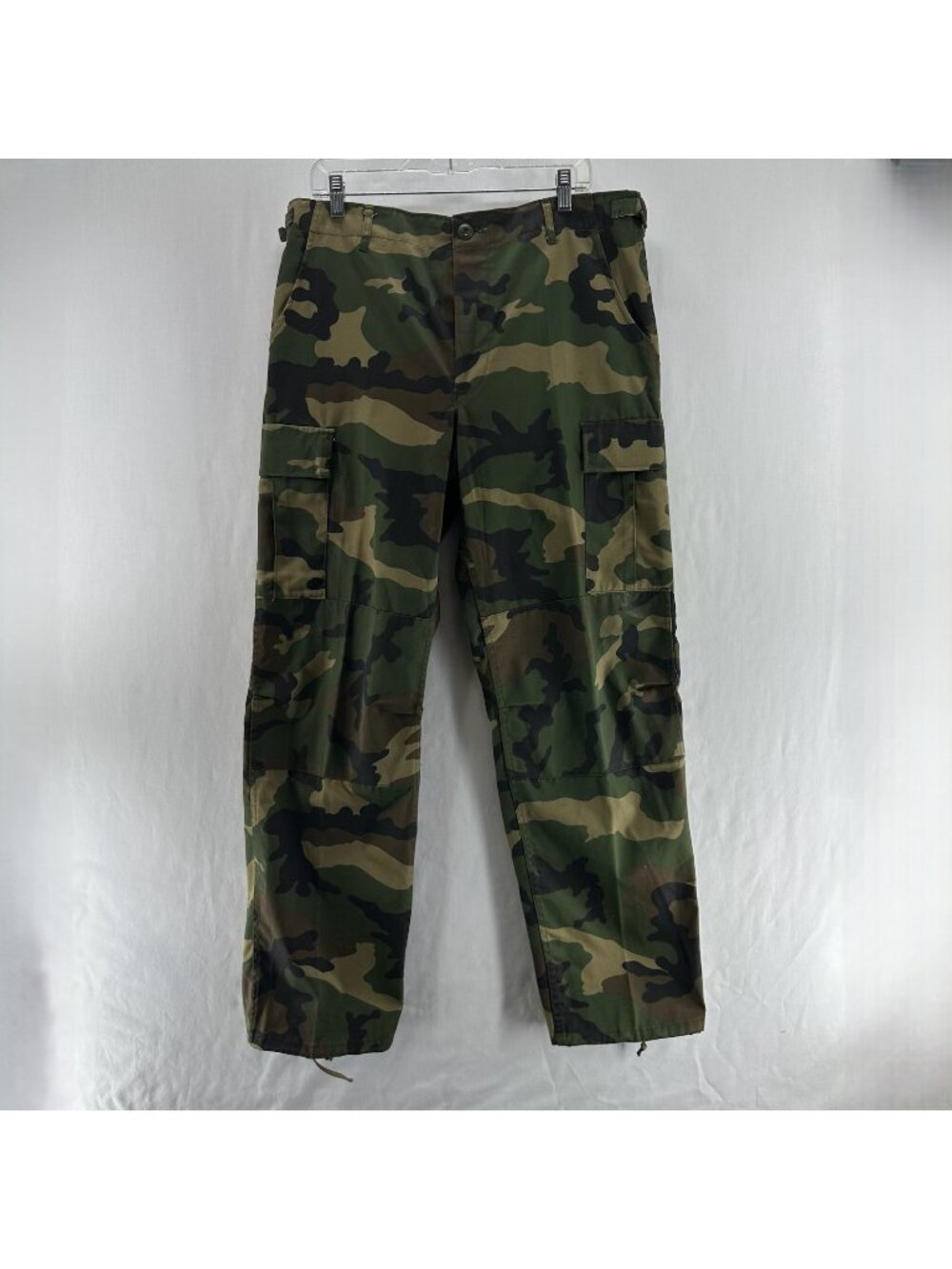 Duck Bay Woodland Camo Cargo Pants Mens 36 Button Down  Adjustable Waist Green